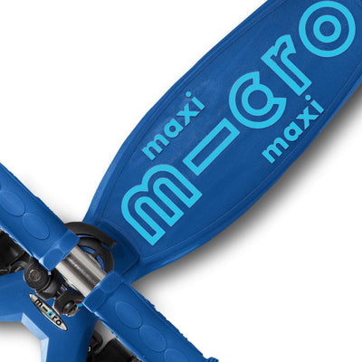 Maxi Micro Deluxe LED Scooter - Navy