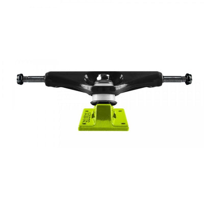 Venture Arcade Low Skateboard Trucks Black/Lime - 5.0